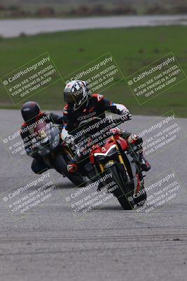 media/Nov-30-2025-TrackDaz (Sun) [[d8b22663df]]/A Group/Session 3 (Off Ramp)/